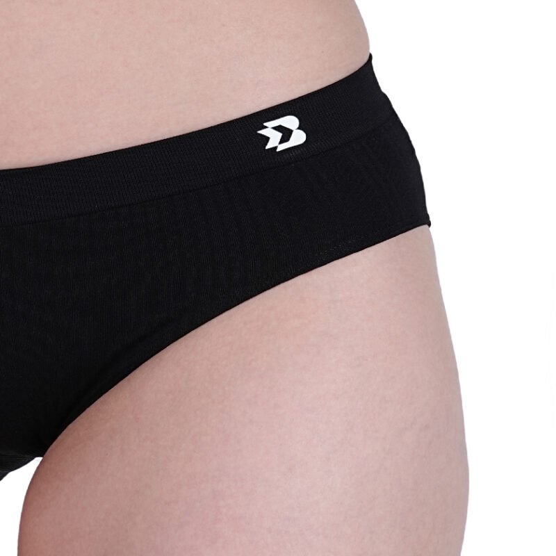 Seamless | Mid Brief Panty B602P | Cavier Black